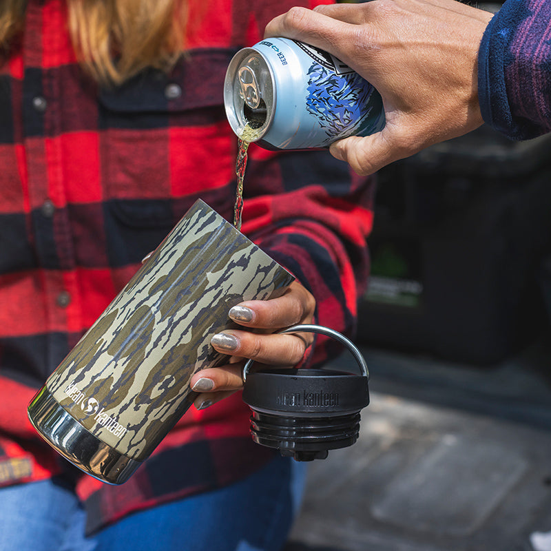 12oz-tkwide-with-cafe-cap-mossy-oak-c2 12oz_tumbler_mossyoak_bottomlands_beer_pour_square.jpg
