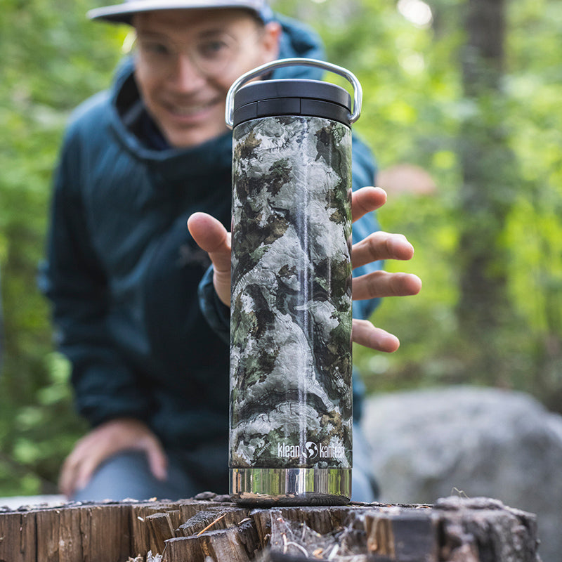 20oz-tkwide-with-twist-cap-mossy-oak-e2 20oz_bottle_twist_mossyoak_terragila_closeup_square.jpg