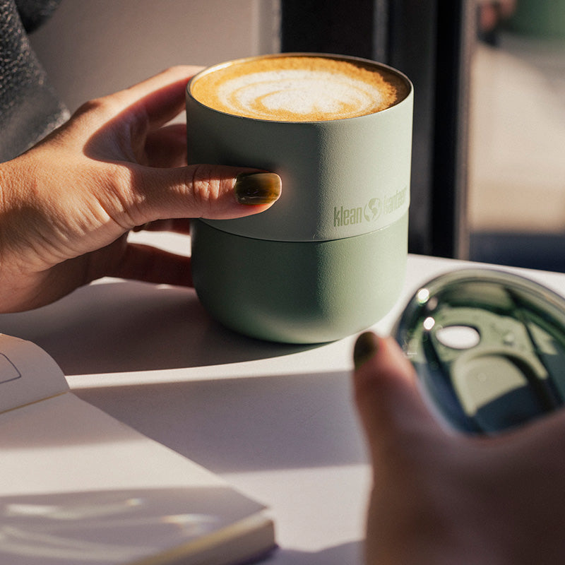slide-lid-n3 8oz_rise_lowball_iceberg_coffee_espresso_sun_slide_lid_closeup_square.jpg