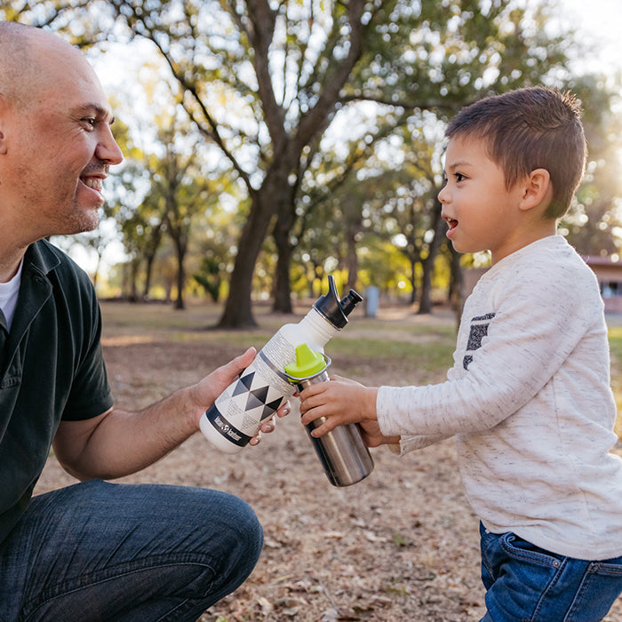 classic-kid-sippy-cap-t0 K12CNSIPPY-BS-sippy_cap_dad_lifestyle.jpg