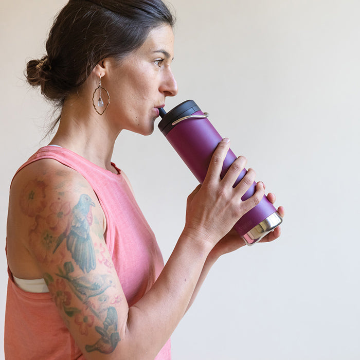 tkwide-twist-cap-with-straw-kit-f2 K20TKWPT-PP-T-TWIST-straw_cap_drinking_yoga_lifestyle_64bb08ca-98d0-4e89-83fd-b166cda65ccd.jpg