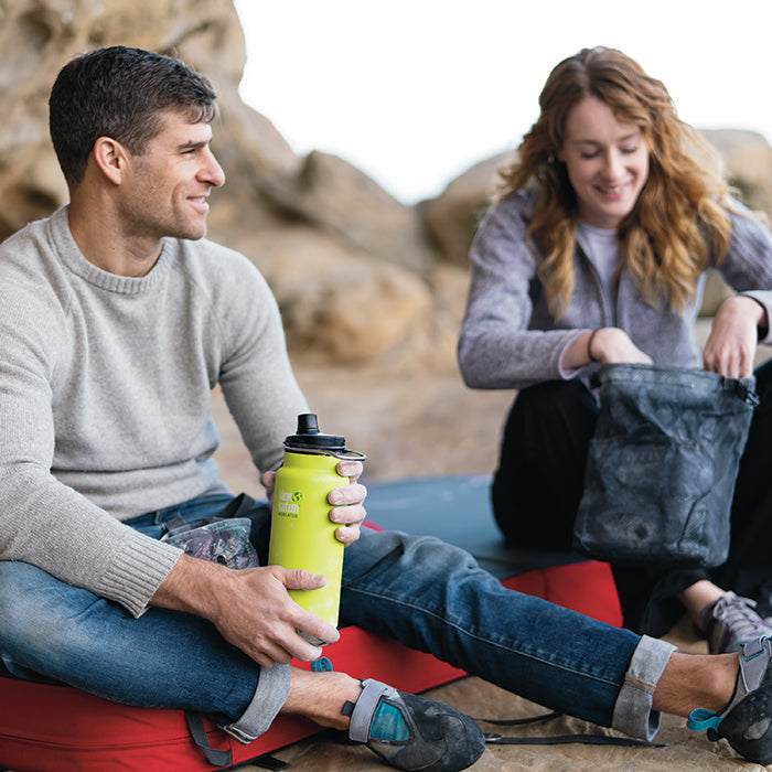 tkwide-chug-cap-s0 K32TKWSSL-JP-chug_cap_bouldering_lifestyle.jpg