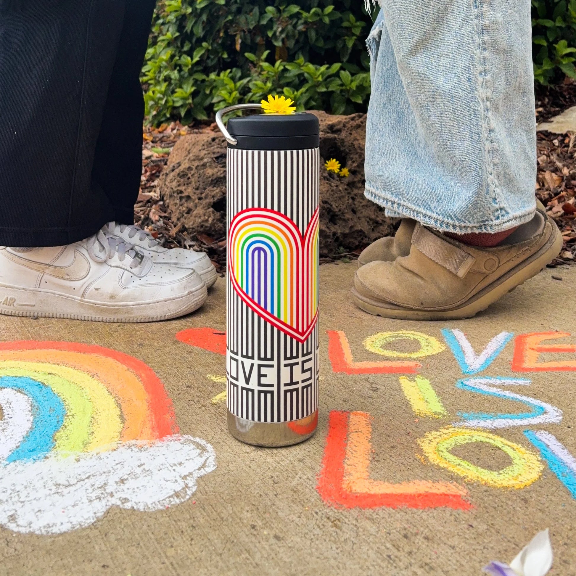 20oz-tkwide-with-twist-cap-pride-stripes-c4 Pride-2.webp
