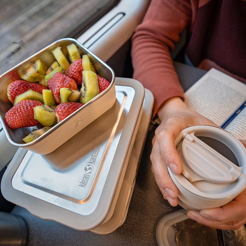 23oz-rise-food-box-lunch-w6 rise_food_lunch_box_lunch_tofu_train_fruit_tumbler_square.jpg